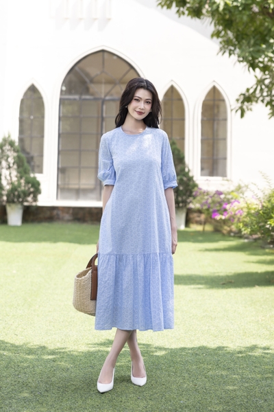 SWANLAKE | Váy Đầm Nữ Maxi Suông Đuôi Cá Vải Cotton Thêu Đục Lỗ 2 Lớp Có Túi Du Lịch Đi Biển D11522