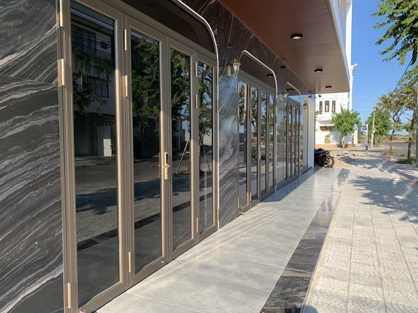 Sự khác biệt cửa nhôm Châu Âu và cửa nhôm Xingfa