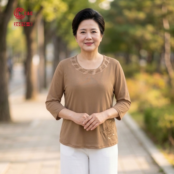 26016 - Áo Kiểu Tay Lỡ Thêu Vòng Cổ Đính Đá Pha Lê Thanh Lịch