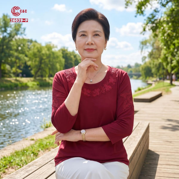 26029 - Áo Tay Lỡ Thêu Lá Viền Cổ Phối Hoa Năm Cánh Đính Đá