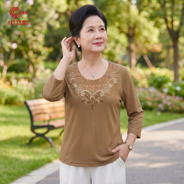 26064 - Áo Tay Lỡ Cổ Tròn Ren Lưới Thêu Hoa Ép Đá