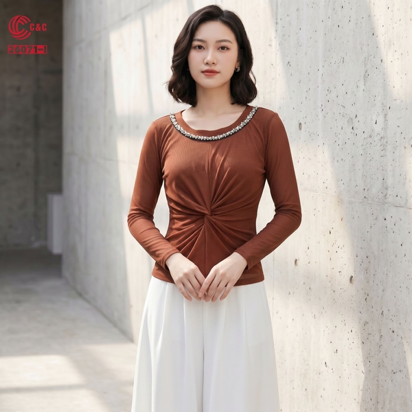 26071 - Áo Cổ Tròn Tay Dài Đính Cườm Xoắn Xếp Ly Tôn Dáng