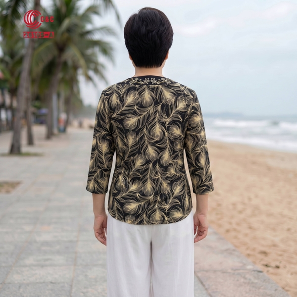 26105 - Áo Cổ Tim Phối Thêu Đính Đá Tay Lỡ Thân Xếp Ly