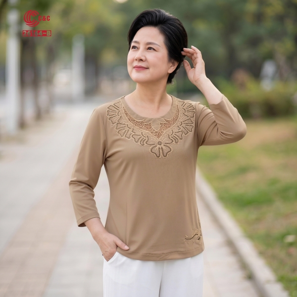 26164 - Áo Kiểu Tay Lỡ Cổ Tròn Thêu Hoa Vũ Điệu Hoàng Kim