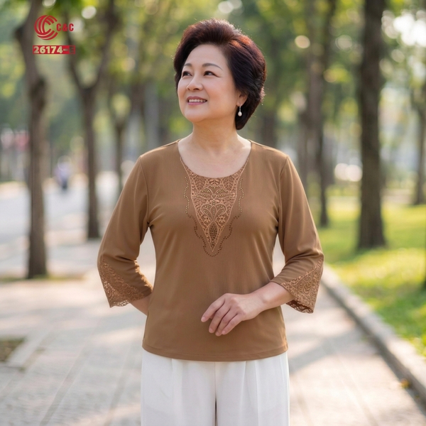 26174 - Áo Tay Lỡ Cổ Tròn Phối Ren Giọt Nước Đính Đá