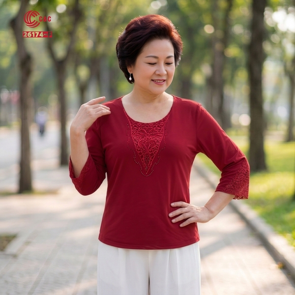 26174 - Áo Tay Lỡ Cổ Tròn Phối Ren Giọt Nước Đính Đá