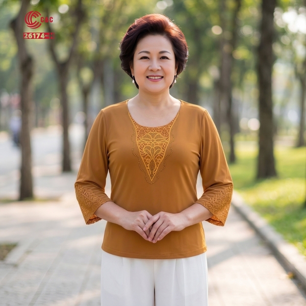 26174 - Áo Tay Lỡ Cổ Tròn Phối Ren Giọt Nước Đính Đá