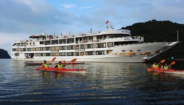 Du thuyền Starlight Hạ Long