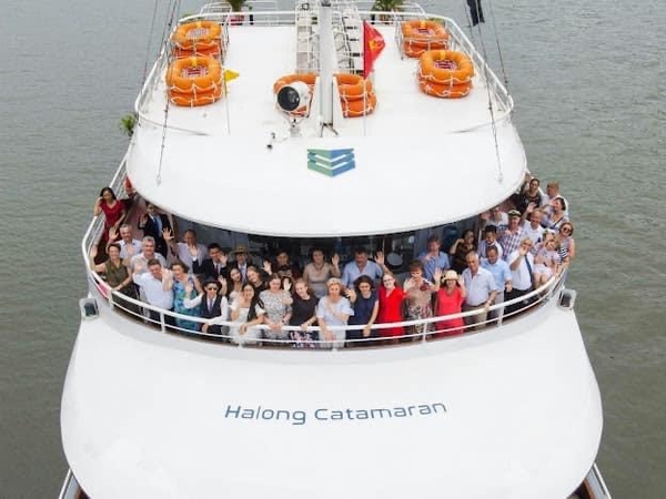 Catamaran Daily
