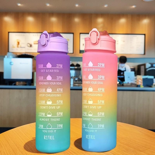 Bình nhắc nhở uống nước có ống hút, vạch chia màu | Dung tích 900ml