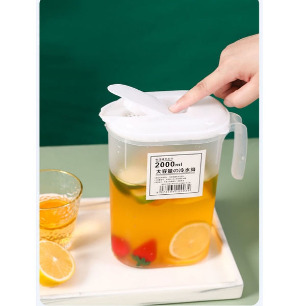 Bình nước 1,5L 2L THE GARDEN nhựa có nắp