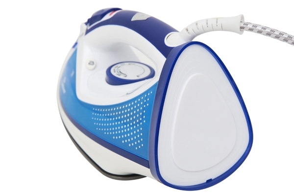 Bàn là hơi nước BlueStone SIB-3806 2400W