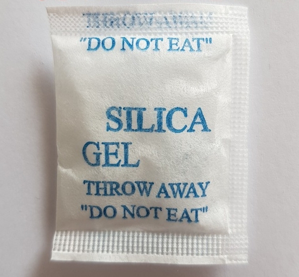 Gói hút ẩm Silica gel 3g| Bao bì tiếng anh