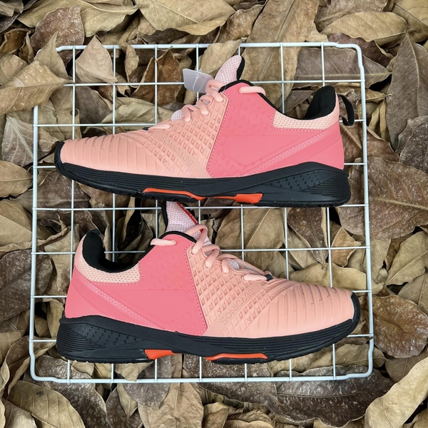 Đánh giá chi tiết Yonex Sonicage 3: "Nhẹ tựa lông hồng"?