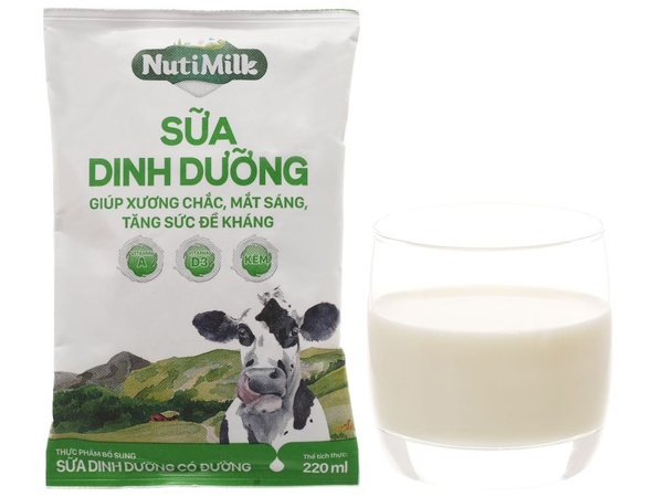 Sữa Tươi Sạch NutiMilk có Đường bịch 220ml