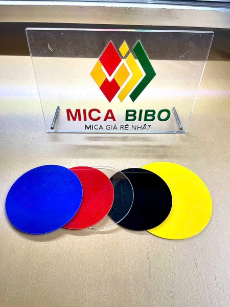 Tấm mica tròn dày 3mm. Đa dạng màu săc & kích thước khác nhau.