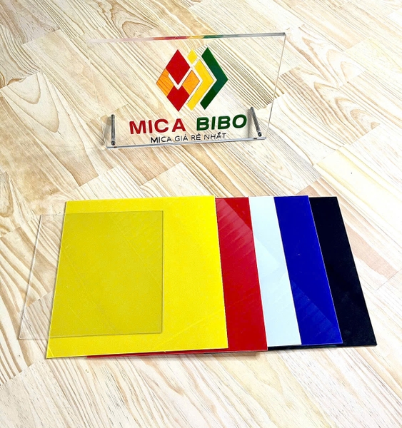 Tấm mica dày 3mm nhiều kích thước, nhiều màu