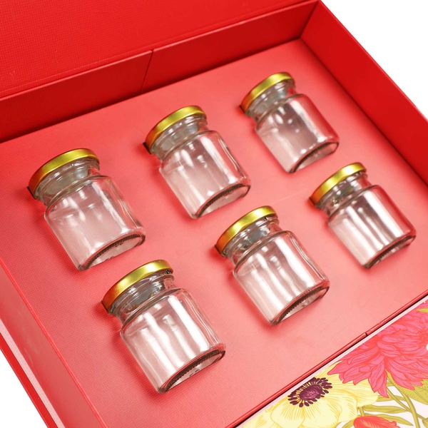 HỘP QUÀ HOA MẪU ĐƠN ĐỎ - NẮP CHÉO, KHAY 6 HŨ YẾN