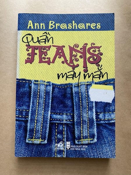 Quần Jeans may mắn