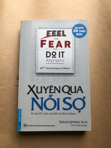 Xuyên Qua Nỗi Sợ - Feel The Fear And Do It Anyway