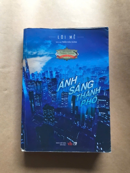Ánh Sáng Thành Phố