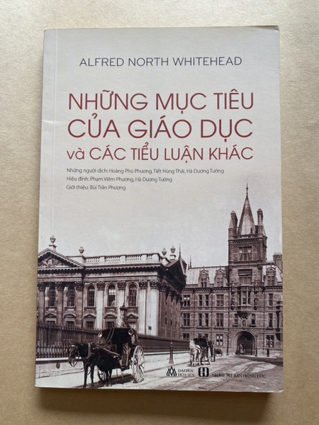 Những Mục Tiêu Của Giáo Dục Và Các Tiểu Luận Khác