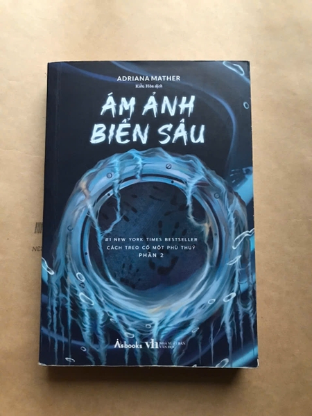Ám Ảnh Biển Sâu (Cách Treo Cổ Một Phù Thuỷ - Phần 2)