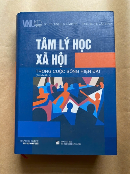 Tâm Lý Học Xã Hội Trong Cuộc Sống Hiện Đại (Bìa Cứng)