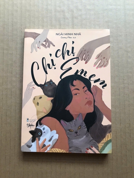 Chị Chị Em Em