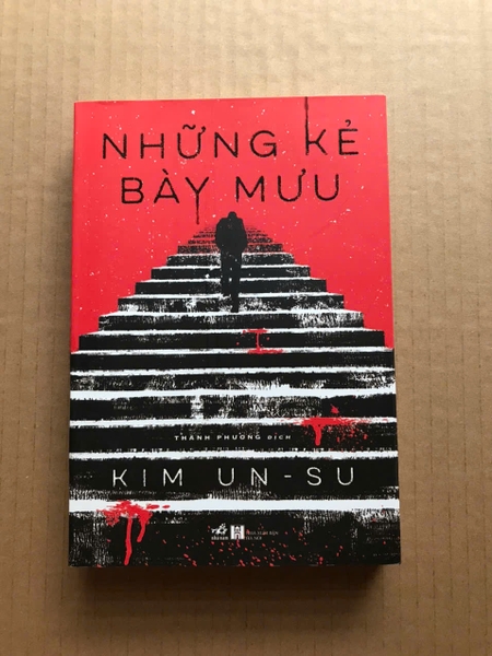 Những Kẻ Bày Mưu
