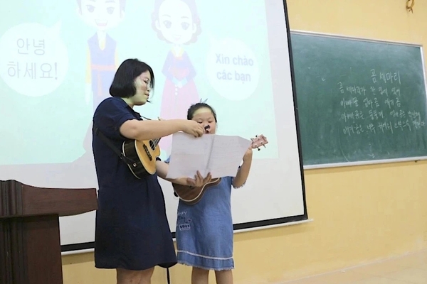 LỚP DU HỌC TIẾNG SƠ CẤP