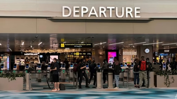 Khách rời sân bay Singapore không cần hộ chiếu từ năm 2024