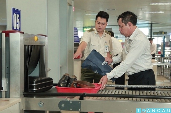 8 điều không nên làm tại quầy an ninh sân bay