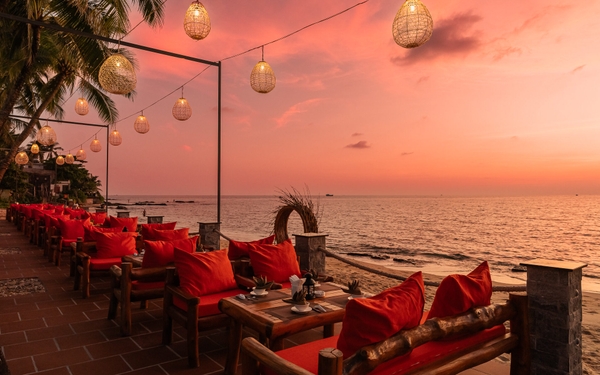 Ocean Night Bar - điểm đến giải trí đêm bên bờ biển Phú Quốc