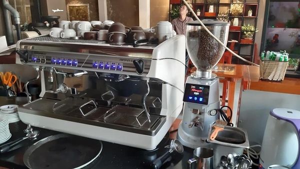 renting-a-complete-set-of-coffee-makers-coffee-grinders-0-vnd