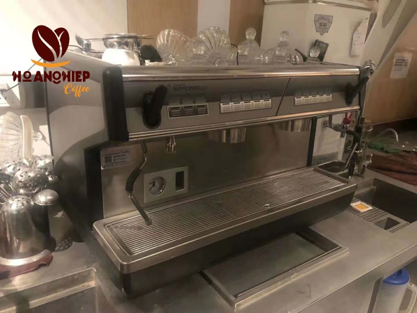 nouva-simonelli-appia1-coffee-maker-2gr-auto