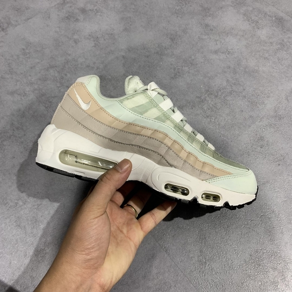 nike air max 95 moon particle