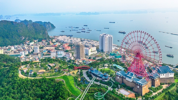 Ăn gì chơi gì khi du lịch Hạ Long 3 ngày 2 đêm