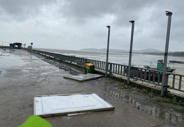 Bão vào Quảng Ninh, gây mưa diện rộng