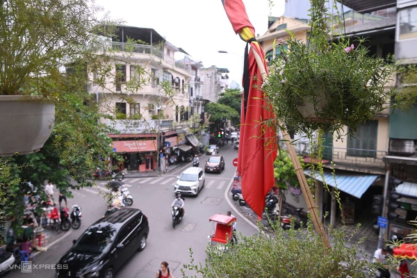 Nhiều nơi treo cờ rủ trước Quốc tang Tổng bí thư Nguyễn Phú Trọng