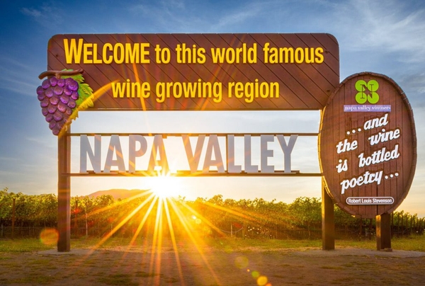 Tìm hiểu rượu vang đỏ chát của Napa Valley, California, USA