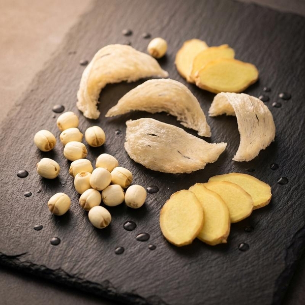 Cách Chưng Yến Với Hạt Sen Và Gừng Giúp Bà Bầu Giảm Nghén Hiệu Quả