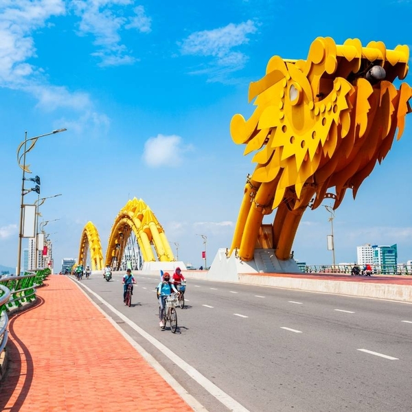 du xuân đà nẵng - cầu rồng