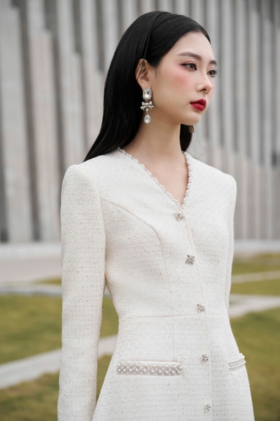 IPOMÉE DRESS - đầm Tweed thủ công cổ V đính ngọc trai