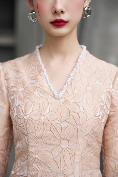 Áo dài Kim Châu - gấm vân hoa 3D (áo lẻ)