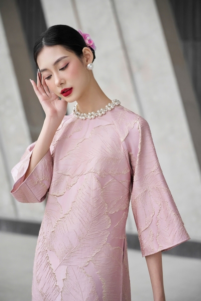 Áo Dài Kim Ngọc - AD suông gấm vân 3D cao cấp màu hồng( áo lẻ)