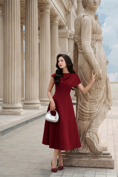 ELLA DRESS - Đỏ bordeaux