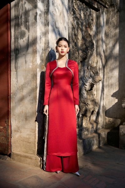 Áo dài  NGÂN TOẢ 