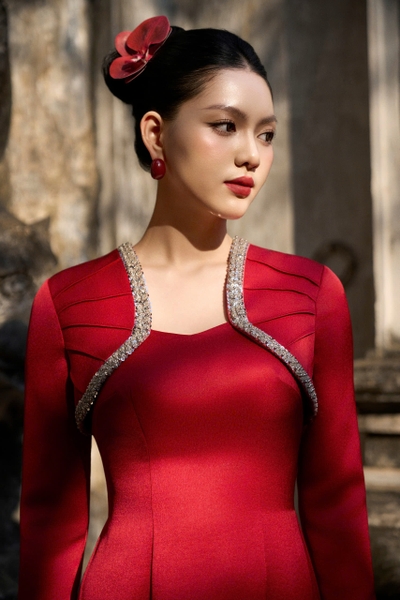 Áo dài  NGÂN TOẢ 