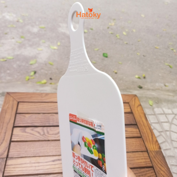 Thớt thái nhựa có tay cầm TIS